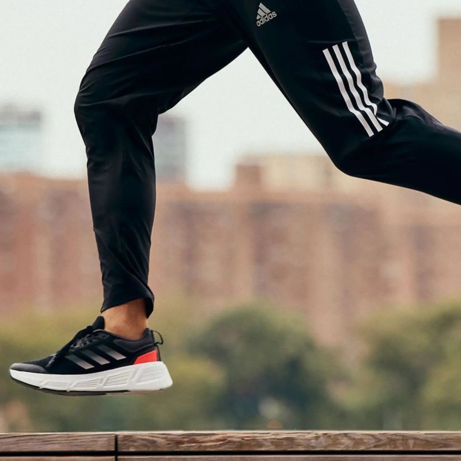 Running Shoes Men Breathable Mesh Lightweight Sneaker